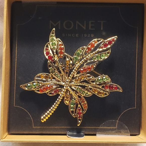 Beautiful Vintage in Box Monet Goldtone and Rhinestones Fall Autumn Leaf Pin - Picture 1 of 5